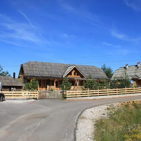 Tornik Lodge *
