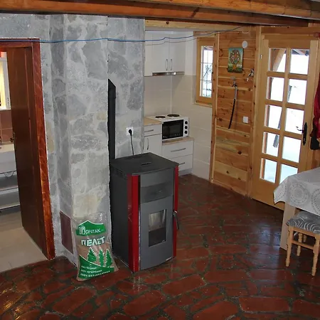 Tornik Lodge *