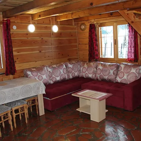 Tornik Lodge