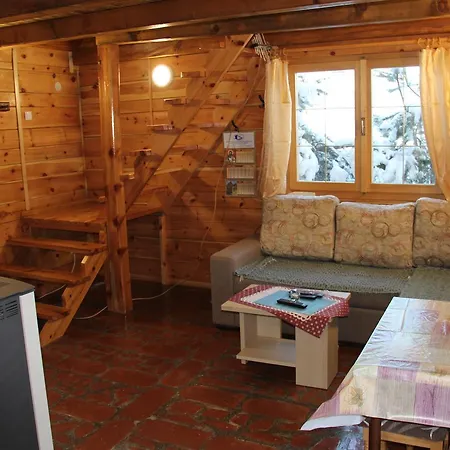 Tornik Lodge *