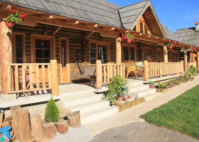 بيت خشبي Tornik