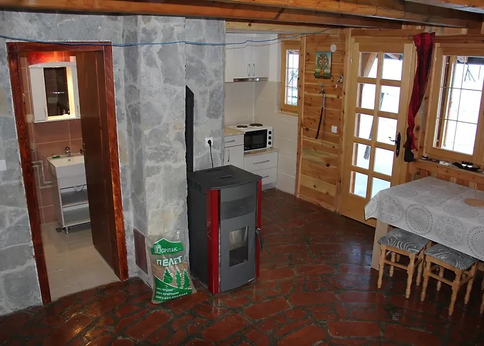 Tornik بيت خشبي *